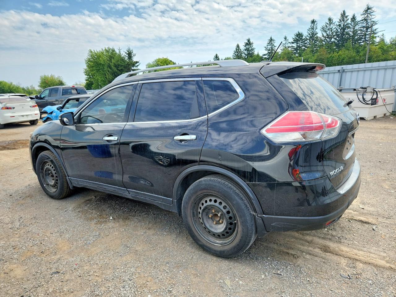 2015 NISSAN ROGUE S — снимка 2