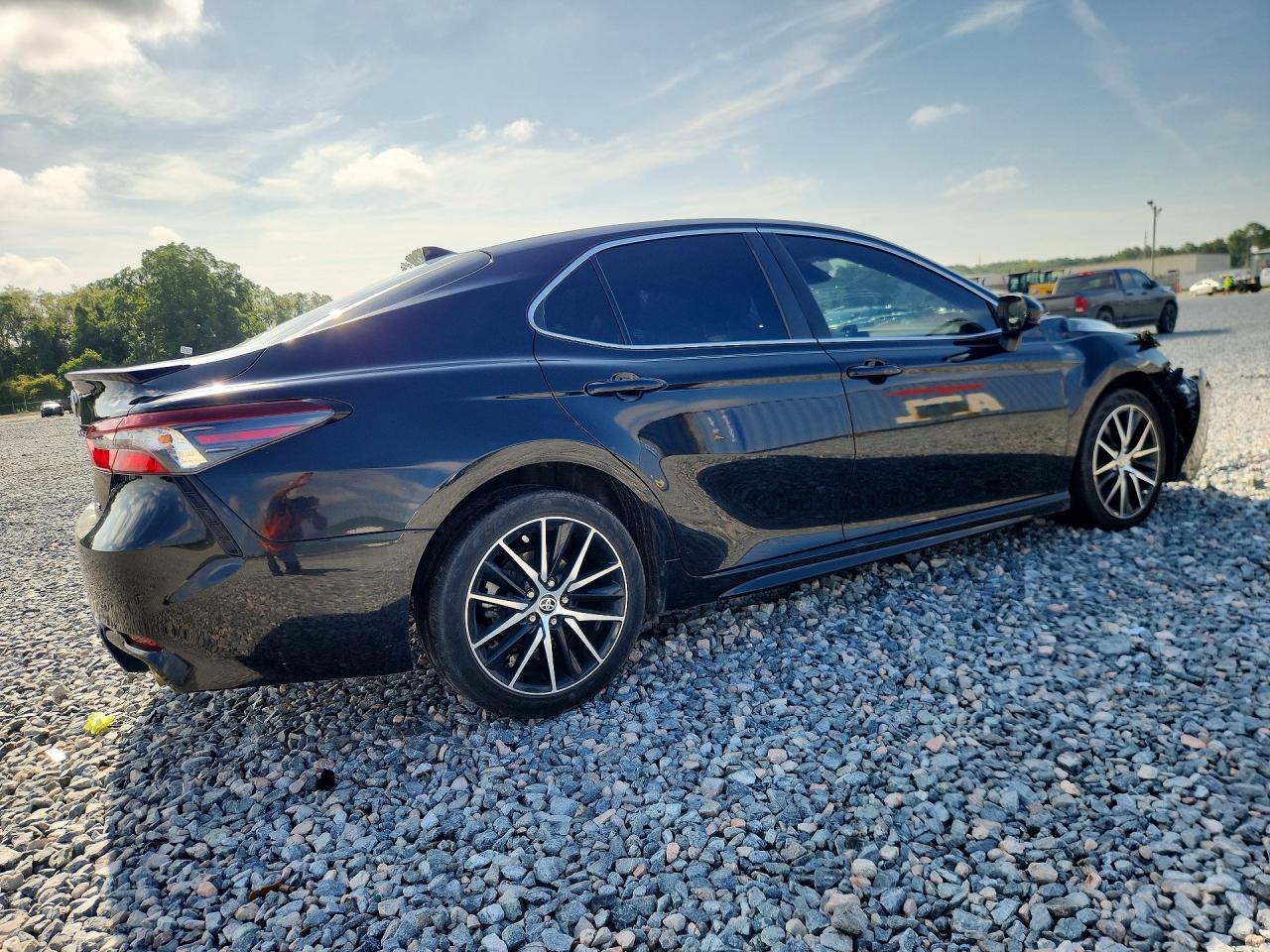 2021 TOYOTA CAMRY SE — снимка 3