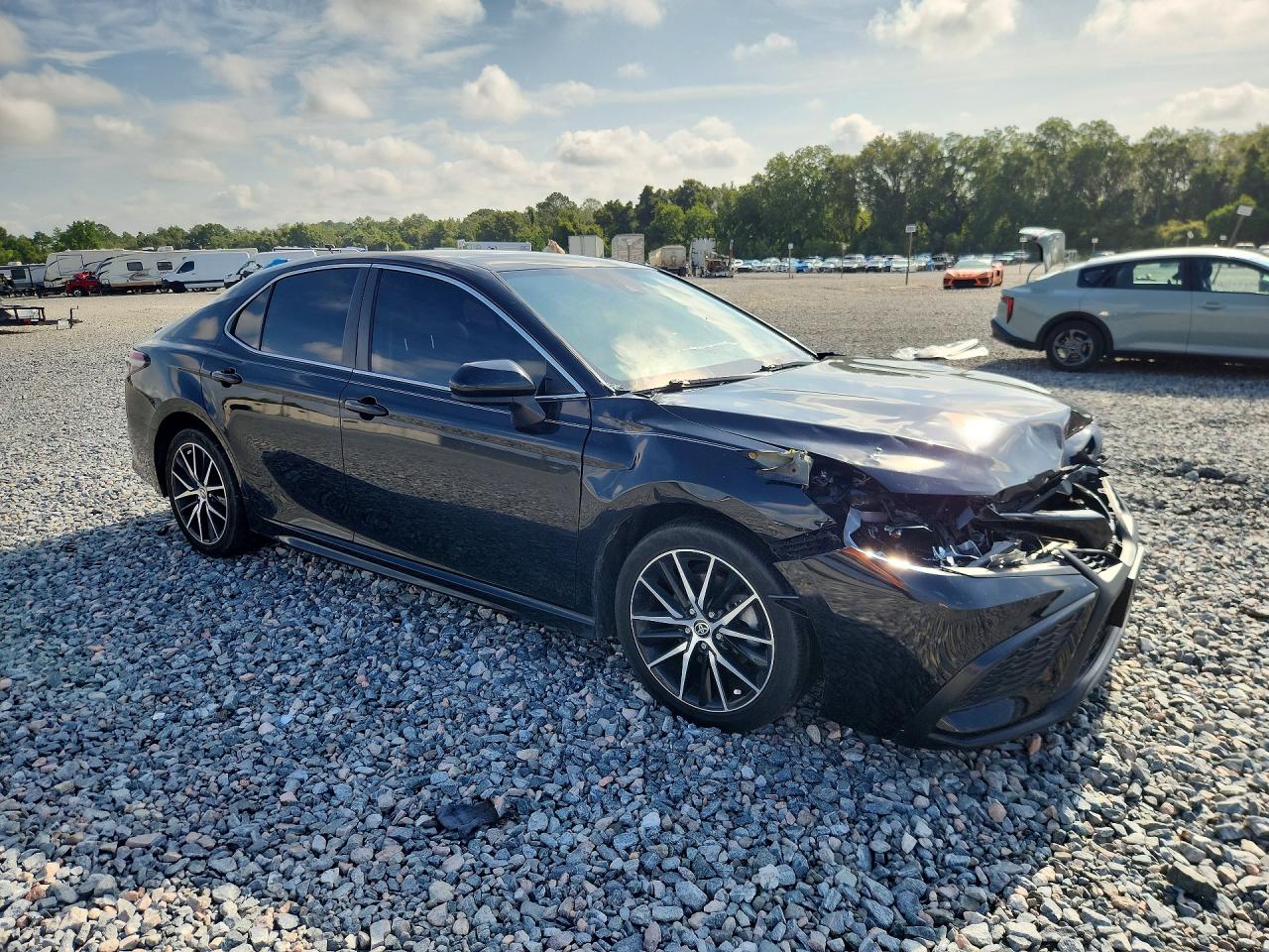 2021 TOYOTA CAMRY SE — снимка 4