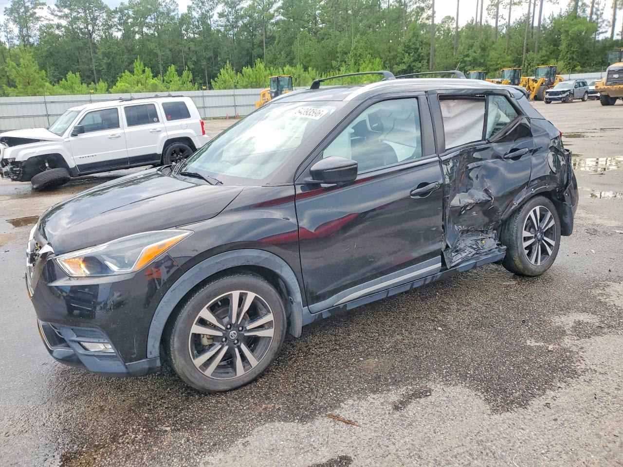 2019 NISSAN KICKS SR