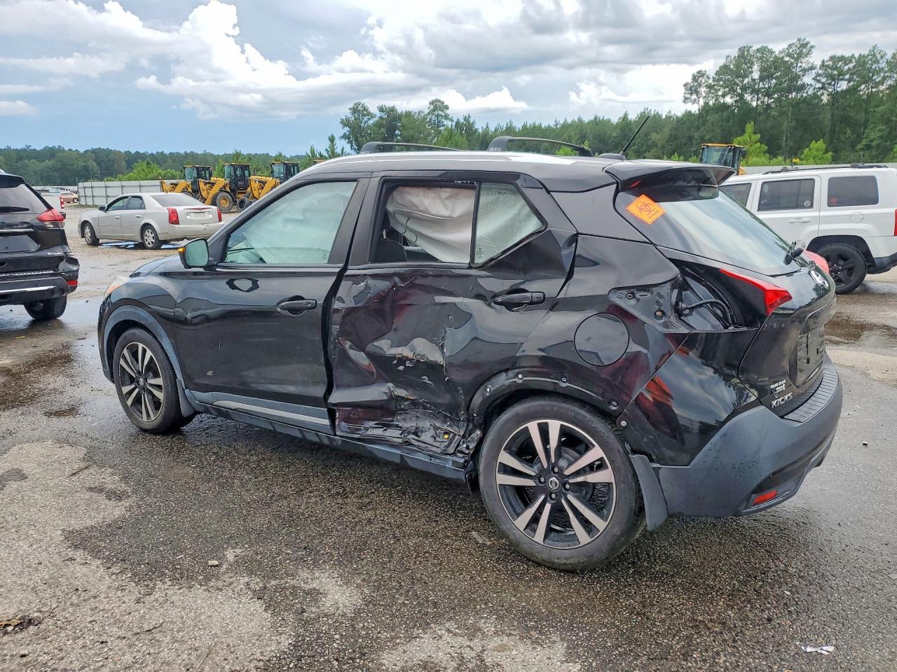 2019 NISSAN KICKS SR — снимка 2