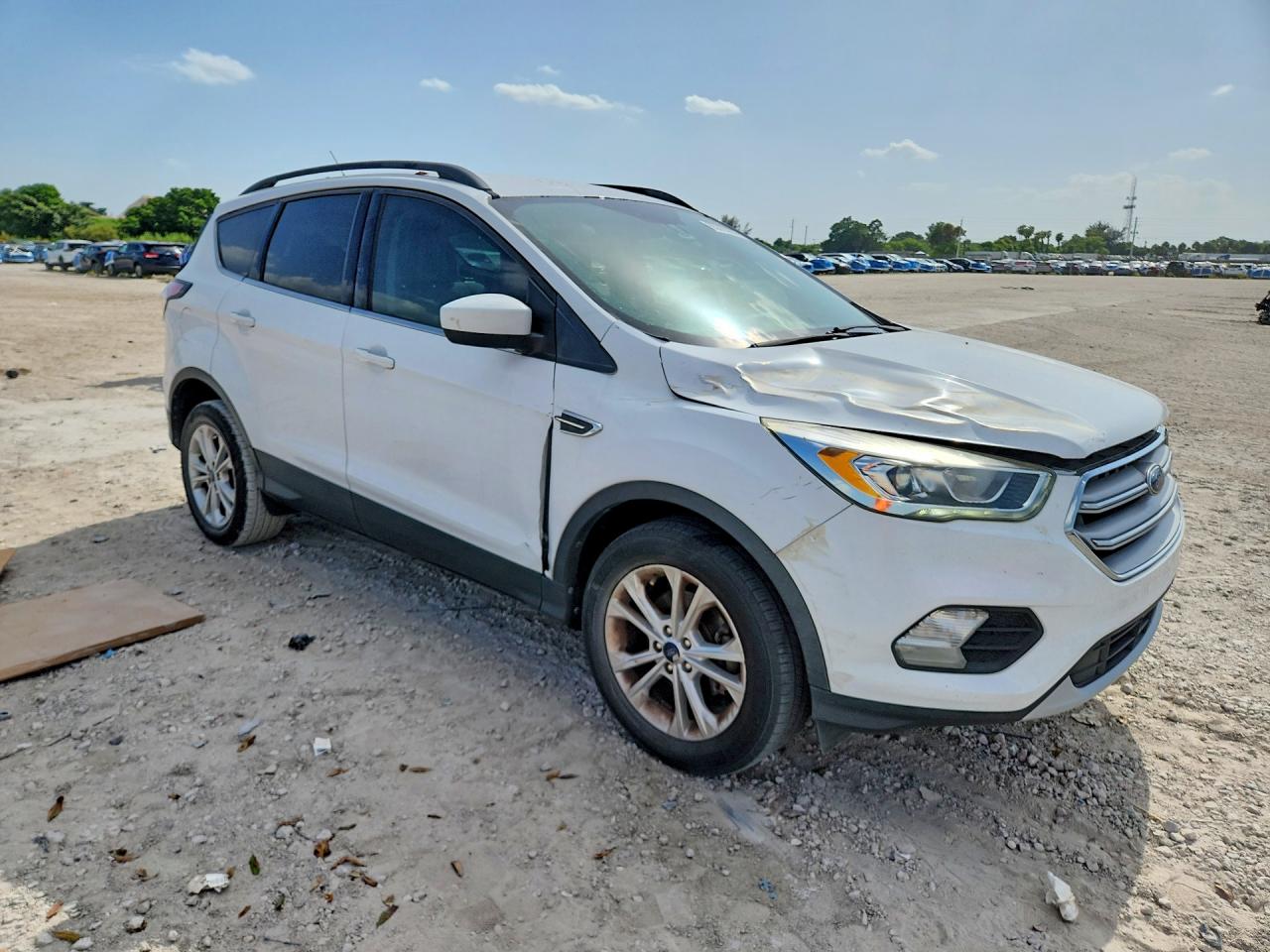 2017 FORD ESCAPE SE — снимка 4