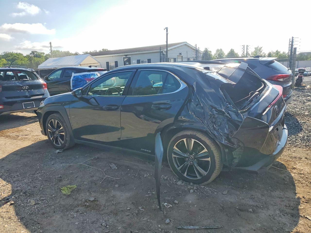 2021 LEXUS UX 250H — снимка 2