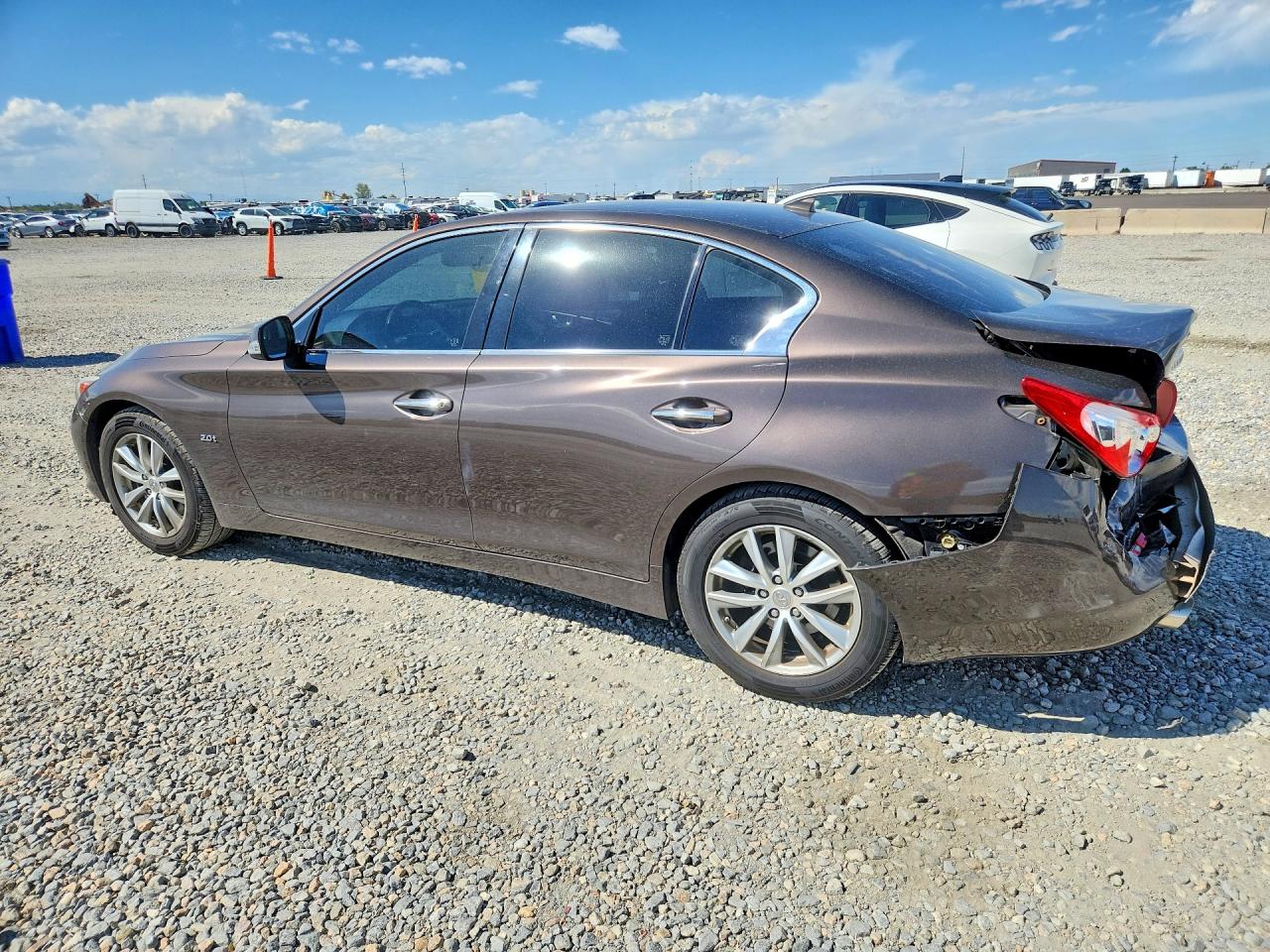 2016 INFINITI Q50 2.0T PREMIUM — снимка 2