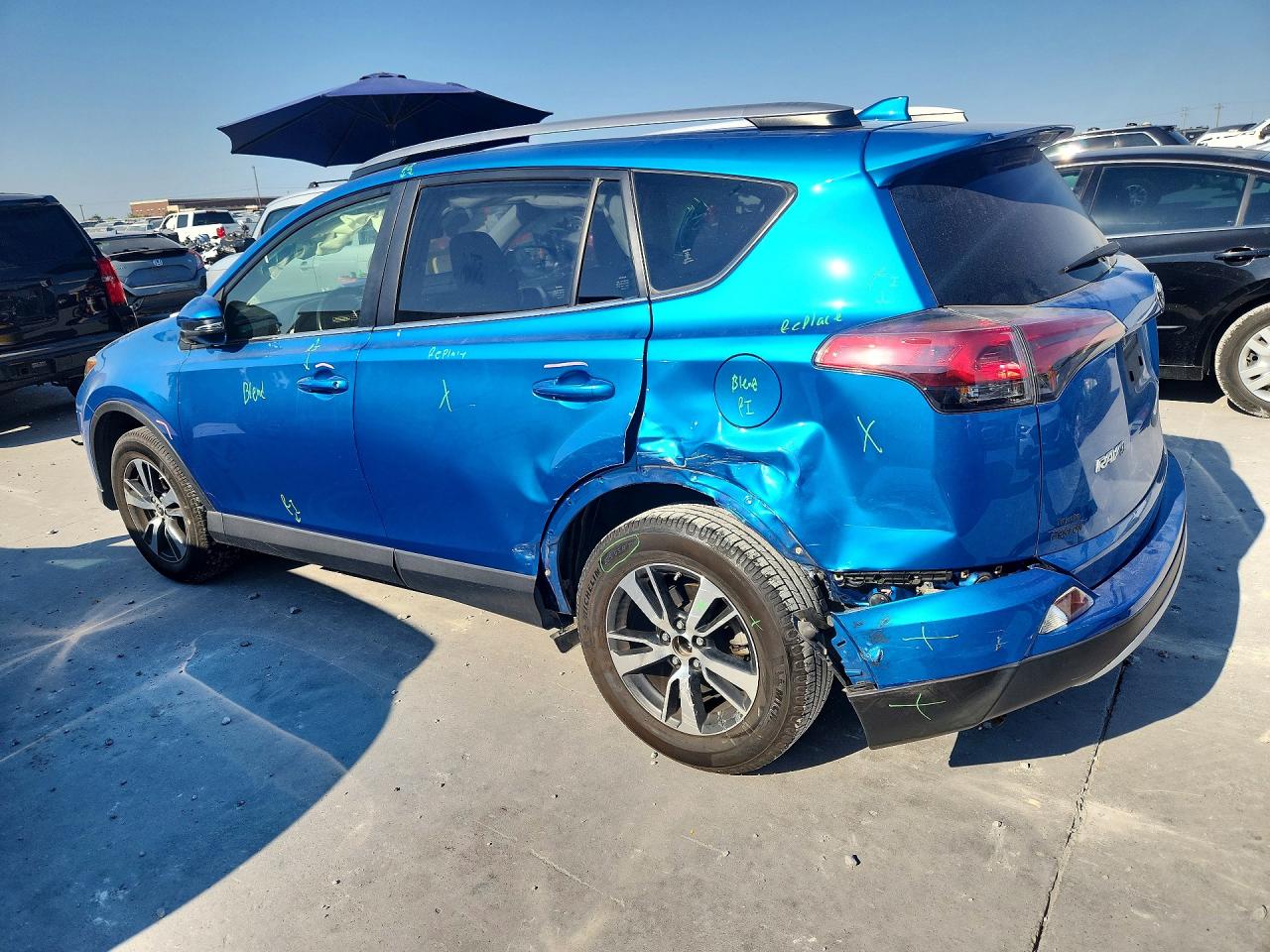 2018 TOYOTA RAV4 XLE — снимка 2
