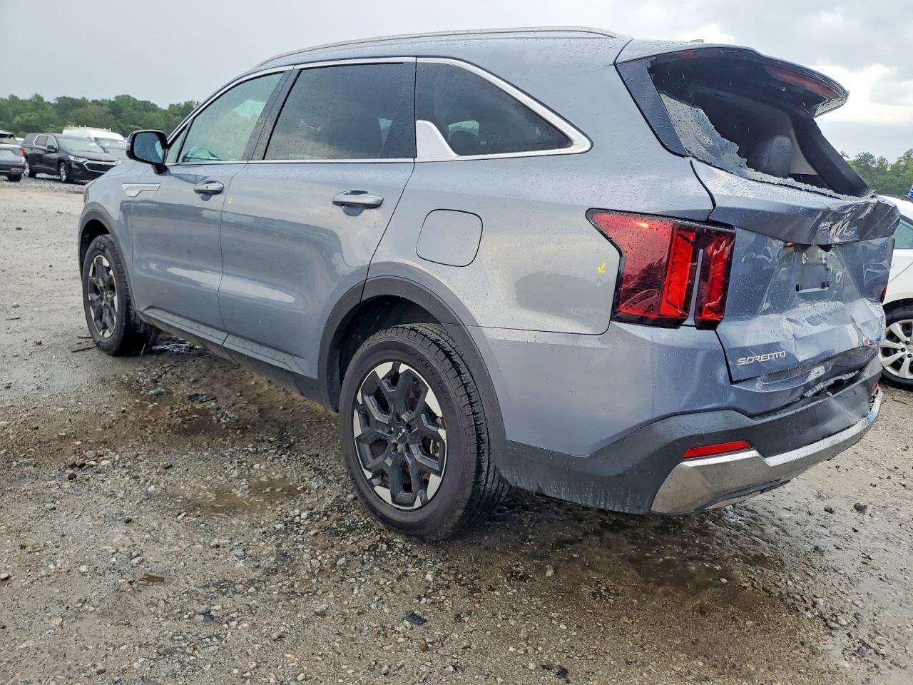2024 KIA SORENTO S — снимка 2