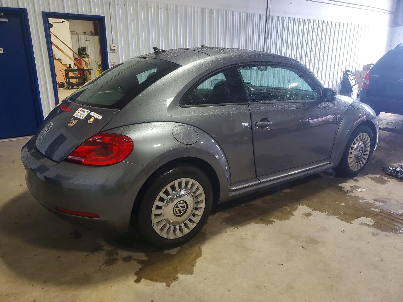 2015 VOLKSWAGEN BEETLE 1.8T — снимка 3