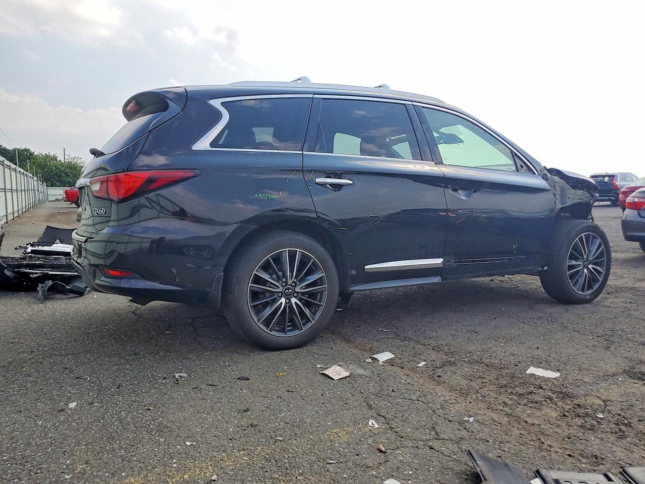 2019 INFINITI QX60 LUXE — снимка 3