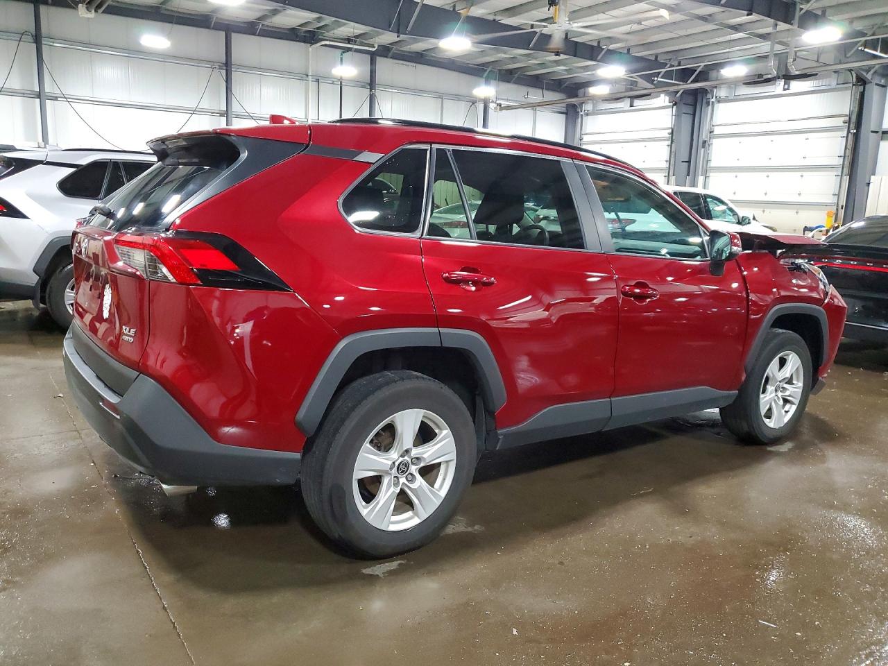 2021 TOYOTA RAV4 XLE — снимка 3