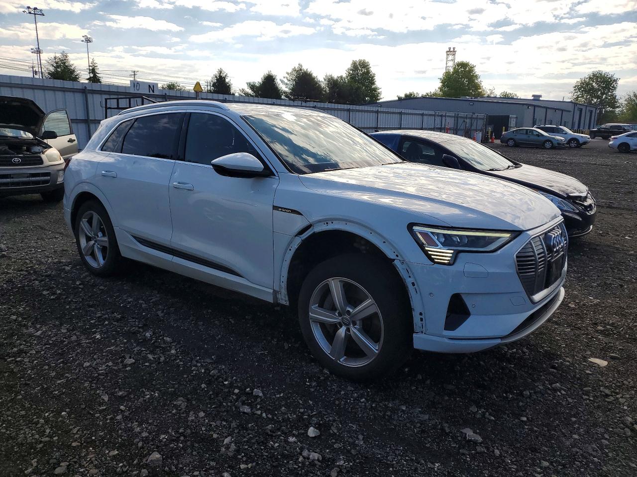 2019 AUDI E-TRON PRESTIGE — снимка 4