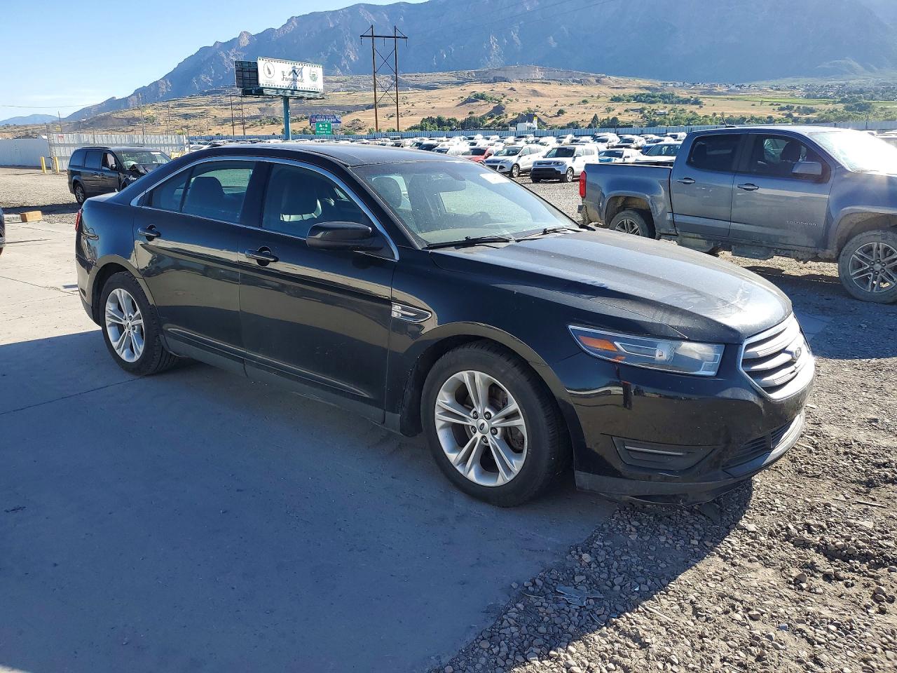 2015 FORD TAURUS SEL — снимка 4