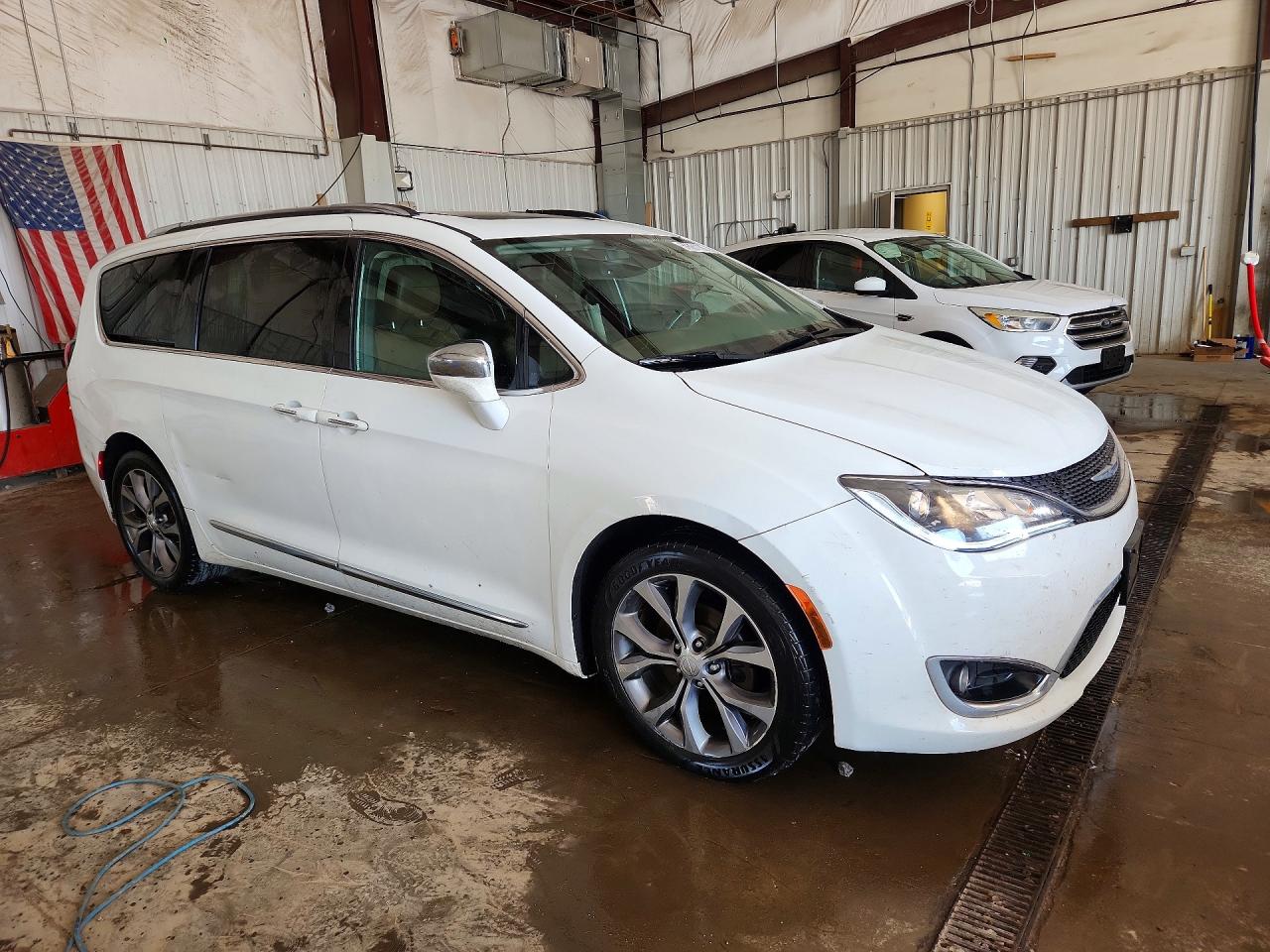 2018 CHRYSLER PACIFICA LIMITED — снимка 4