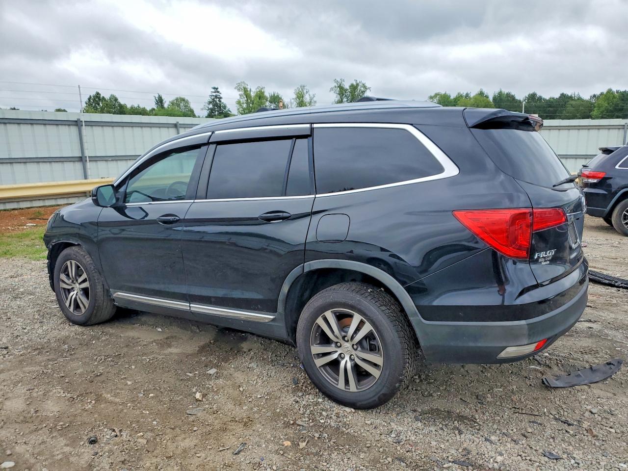 2016 HONDA PILOT EXL — снимка 2