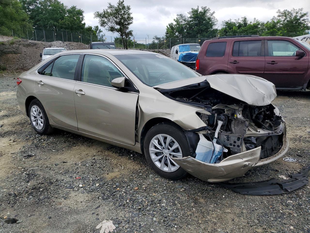 2015 TOYOTA CAMRY LE — снимка 4