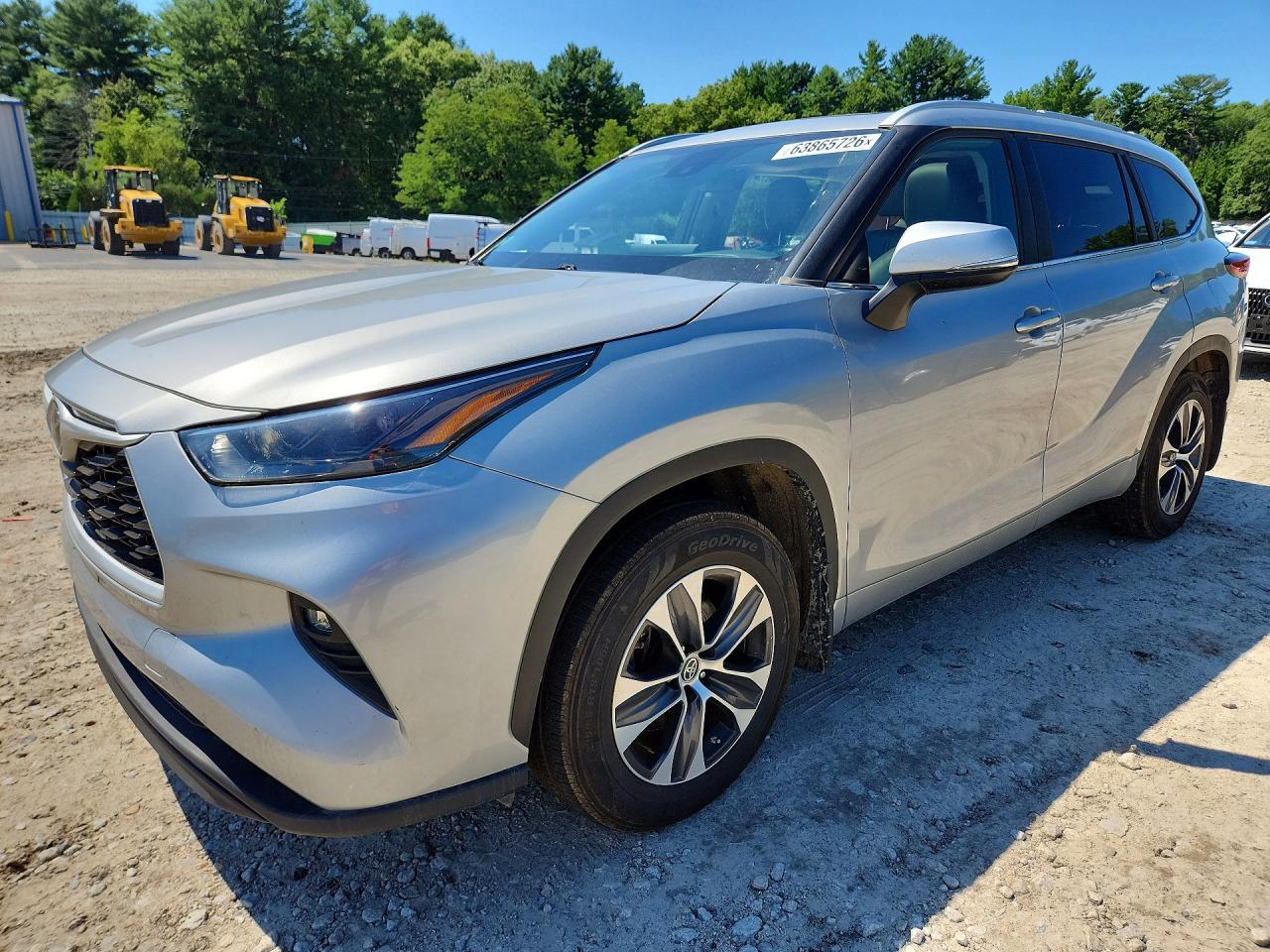 2023 TOYOTA HIGHLANDER XLE