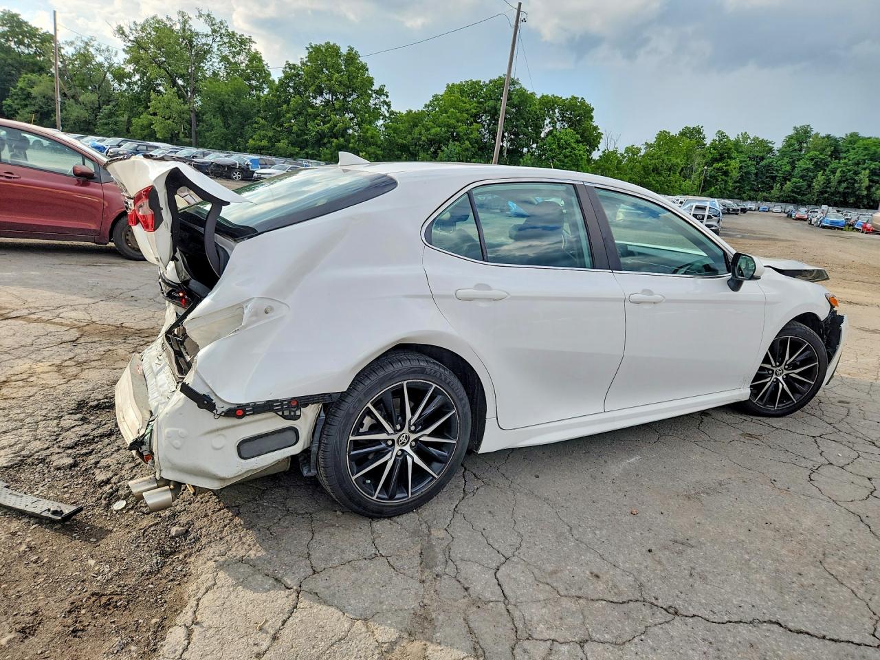 2021 TOYOTA CAMRY SE — снимка 3