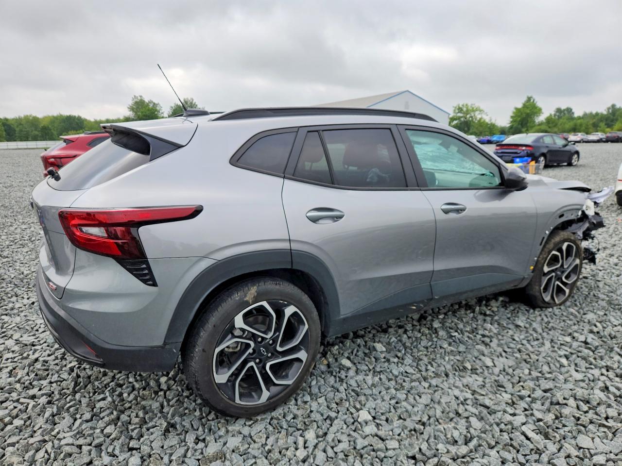 2025 CHEVROLET TRAX 2RS — снимка 3