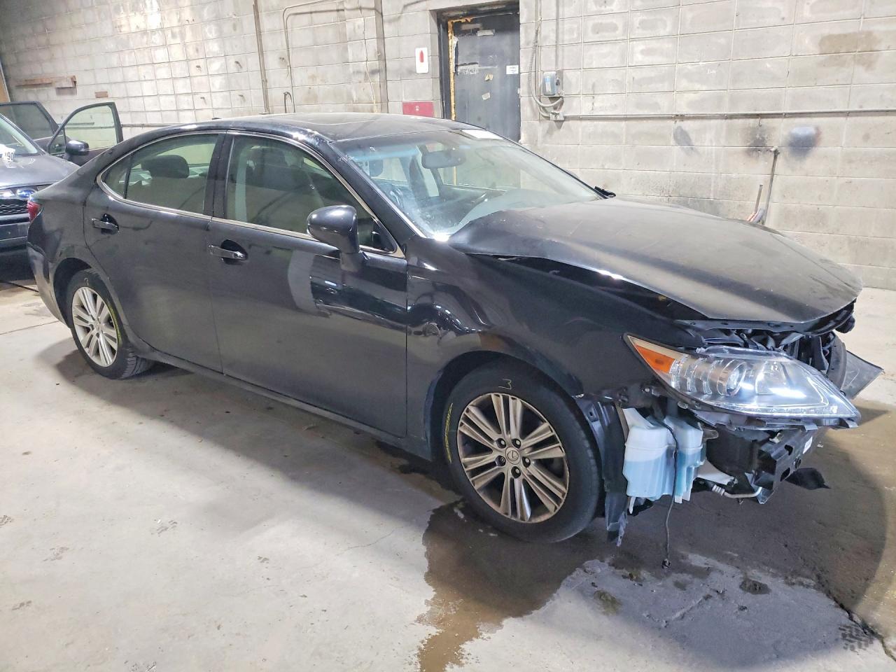 2015 LEXUS ES 350 — снимка 4