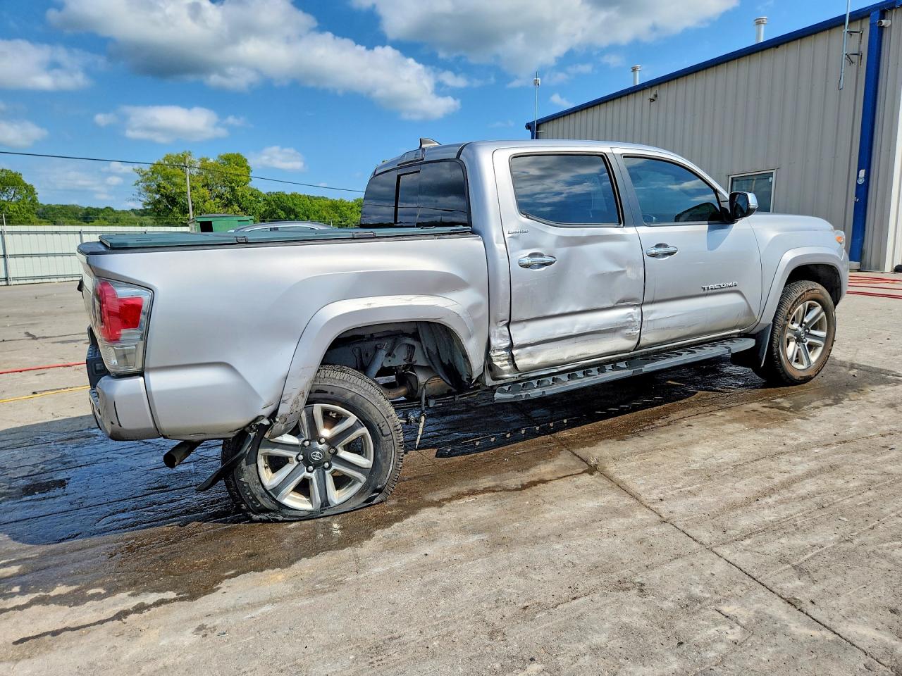 2018 TOYOTA TACOMA LIMITED — снимка 3