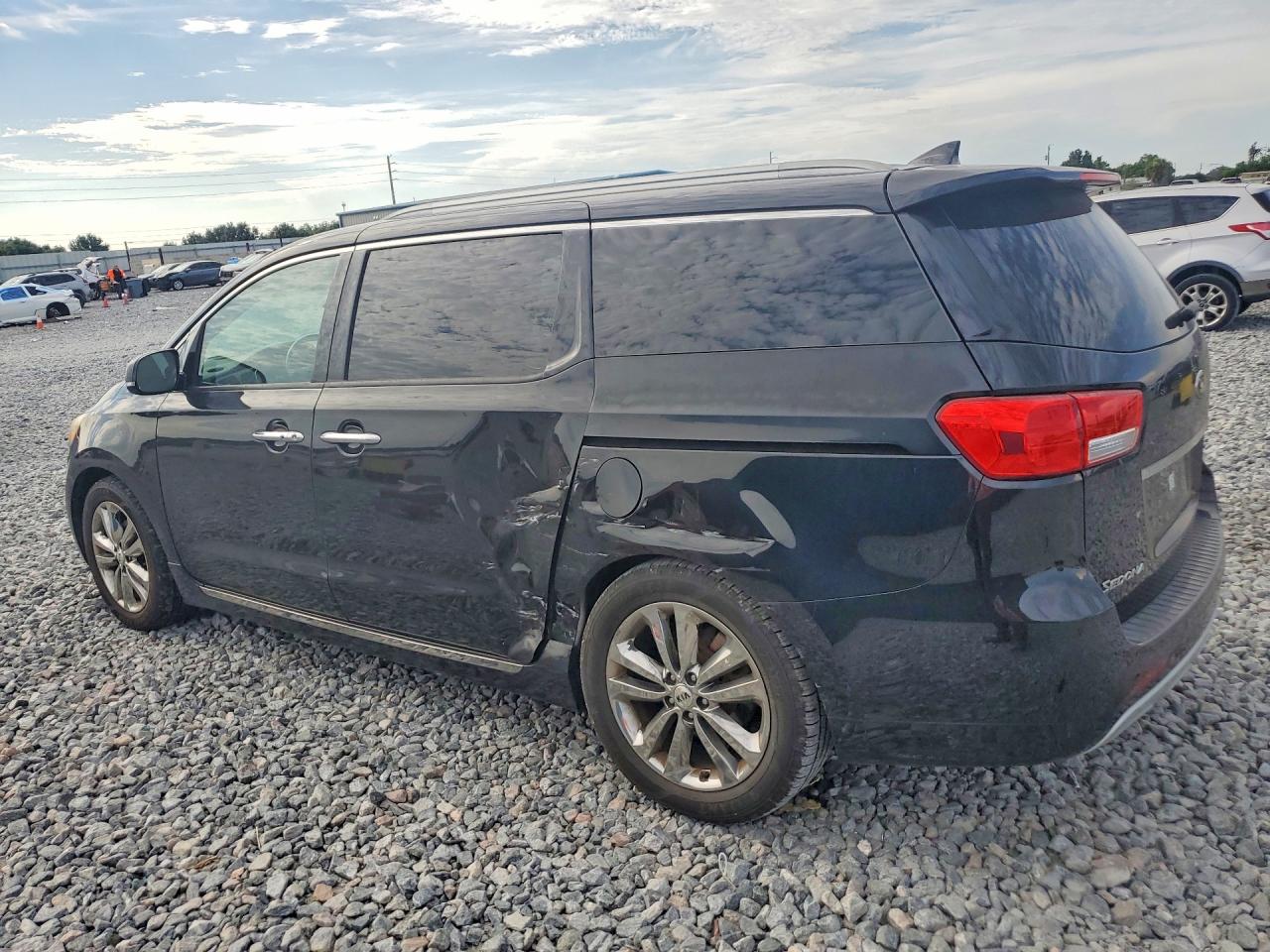 2016 KIA SEDONA SXL — снимка 2