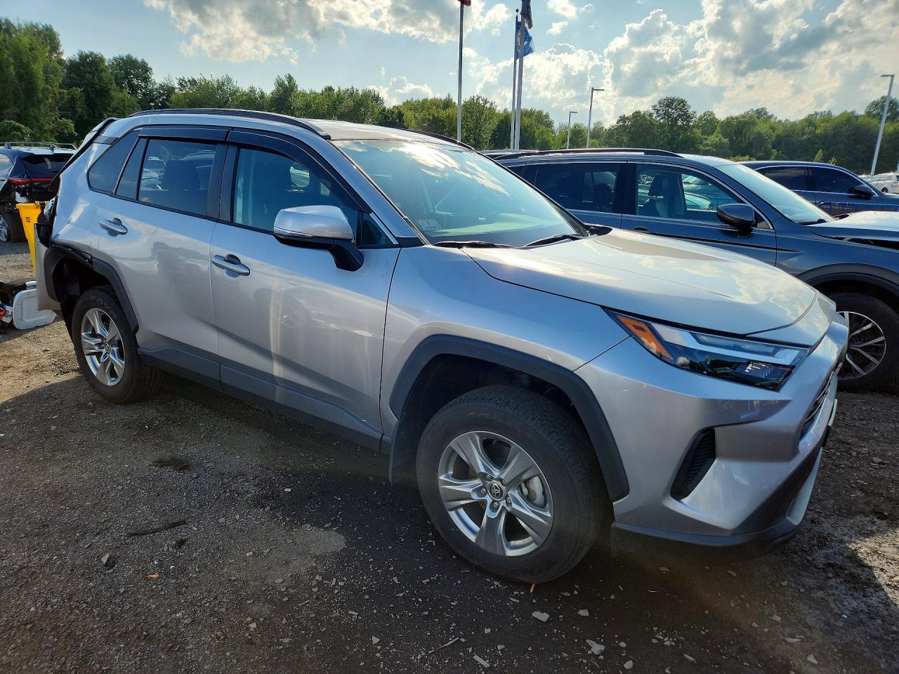 2024 TOYOTA RAV4 XLE — снимка 4