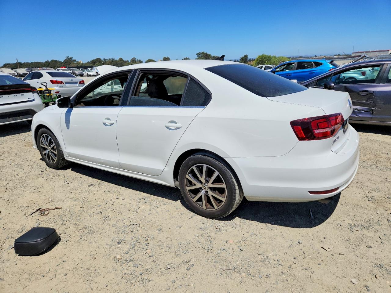 2017 VOLKSWAGEN JETTA SE — снимка 2