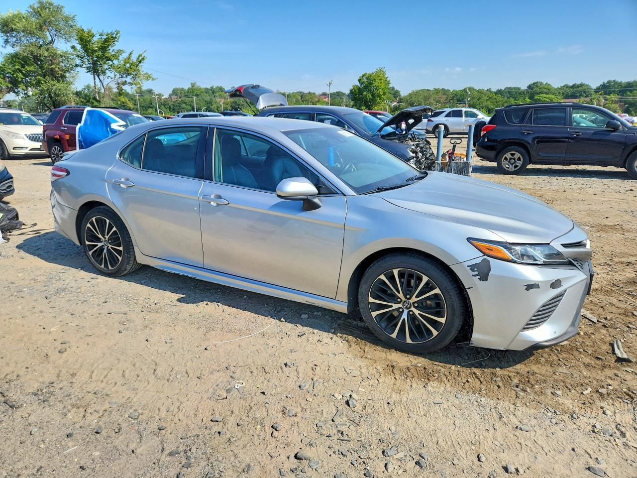 2019 TOYOTA CAMRY SE — снимка 4