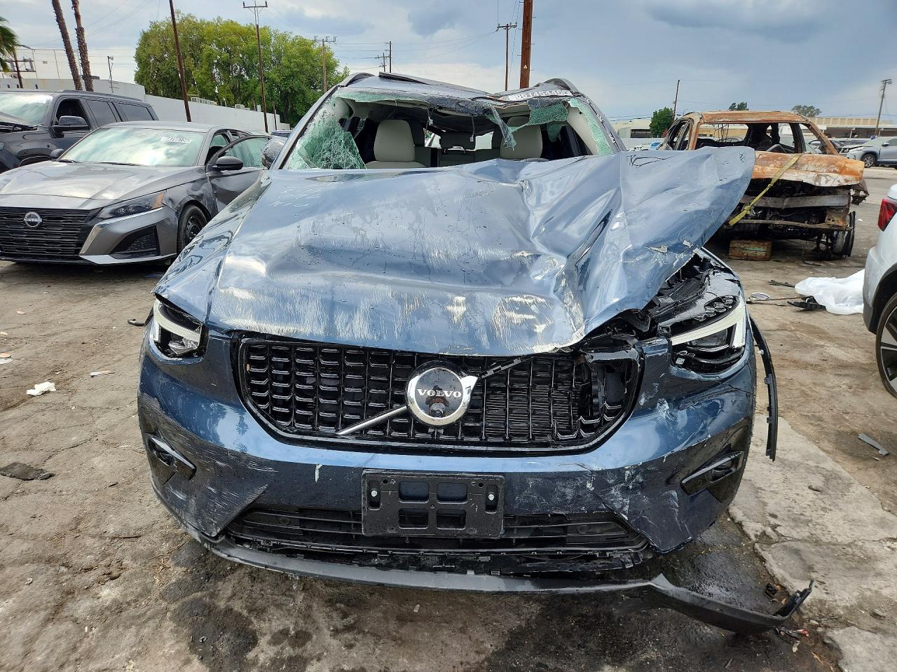 2026 VOLVO XC40 PLUS — снимка 5