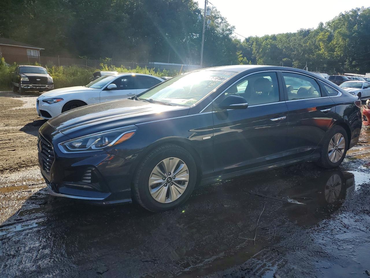 2018 HYUNDAI SONATA HYBRID SE