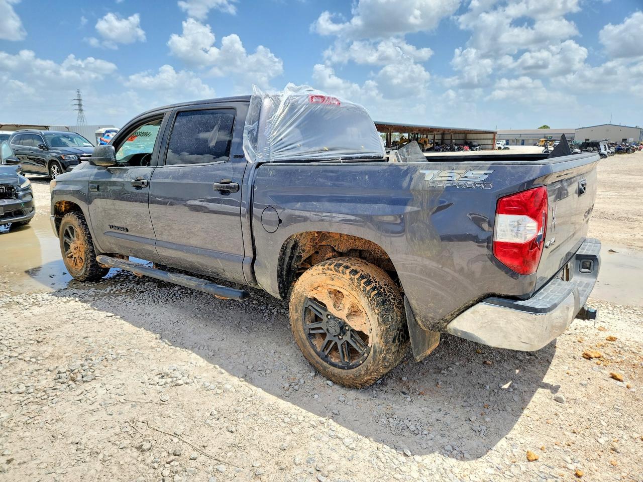 2020 TOYOTA TUNDRA SR5 — снимка 2