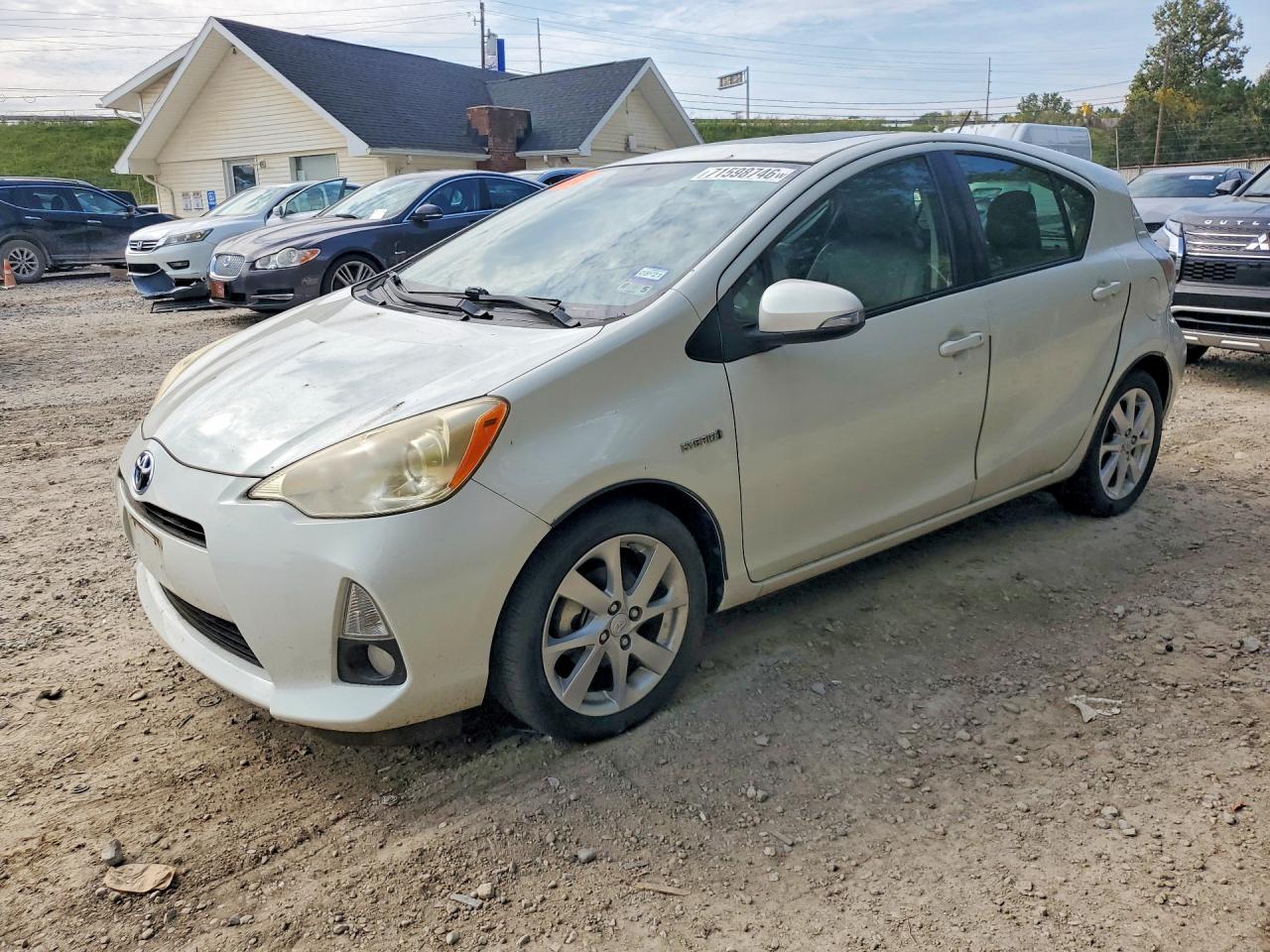 2013 TOYOTA PRIUS C