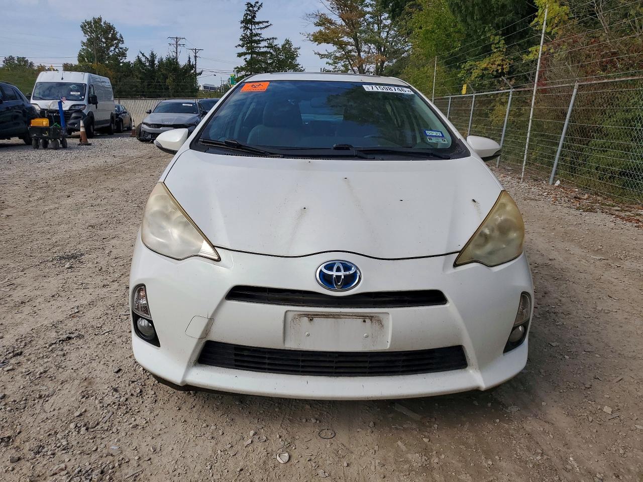 2013 TOYOTA PRIUS C — photo 5