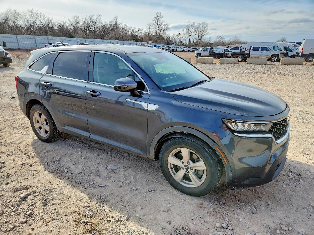 2022 KIA SORENTO LX — снимка 4