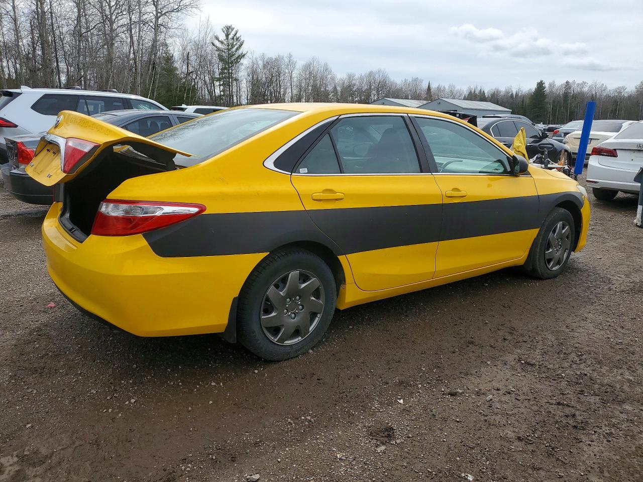 2015 TOYOTA CAMRY LE — снимка 3