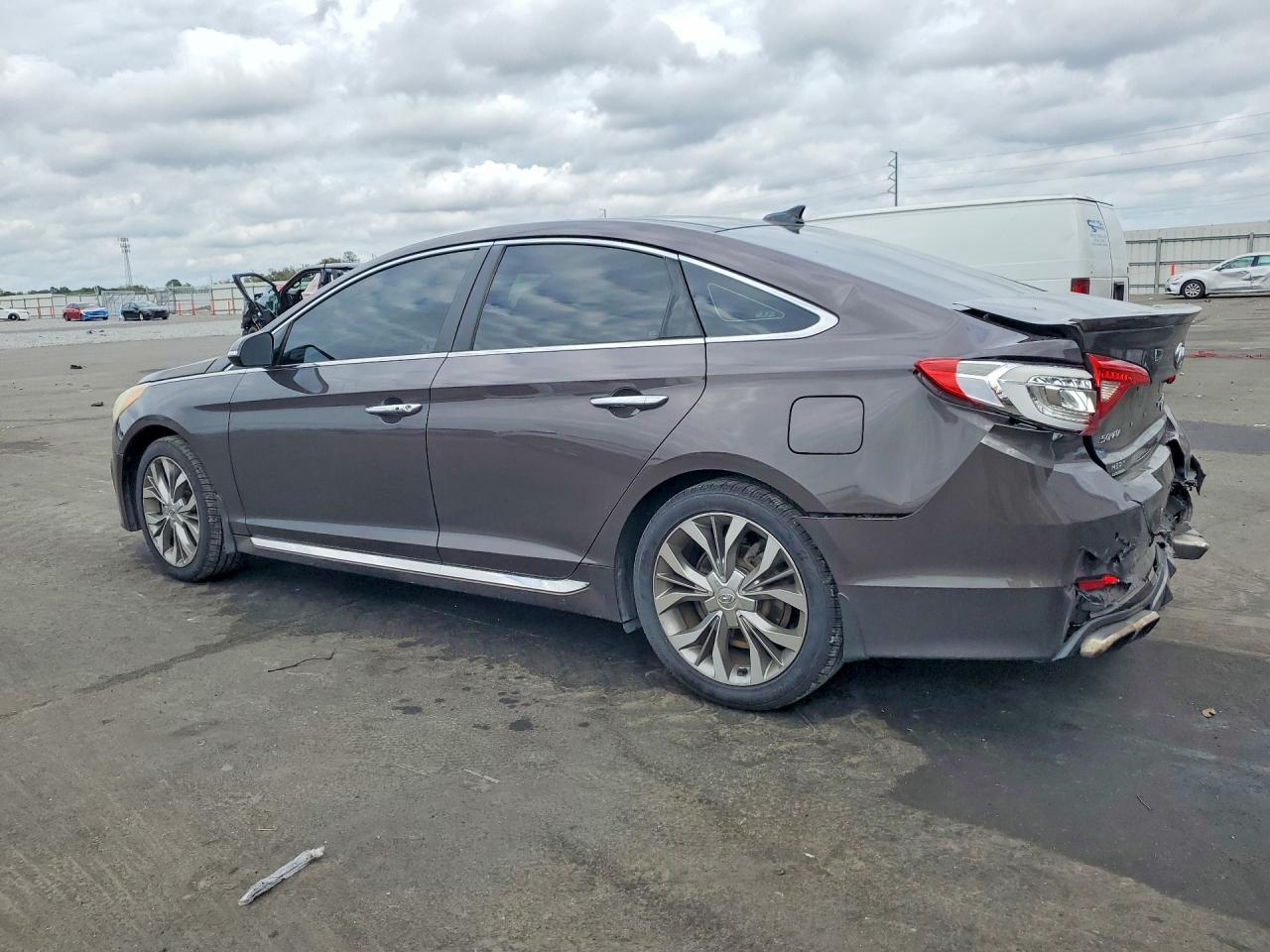 2015 HYUNDAI SONATA LIMITED 2.0T — снимка 2