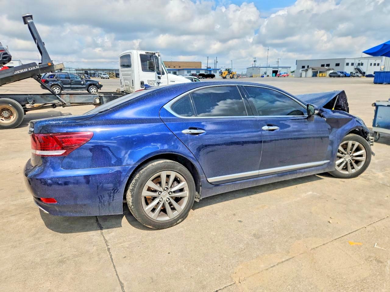 2013 LEXUS LS 460 — снимка 3