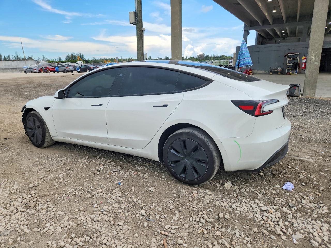2025 TESLA MODEL 3 — снимка 2