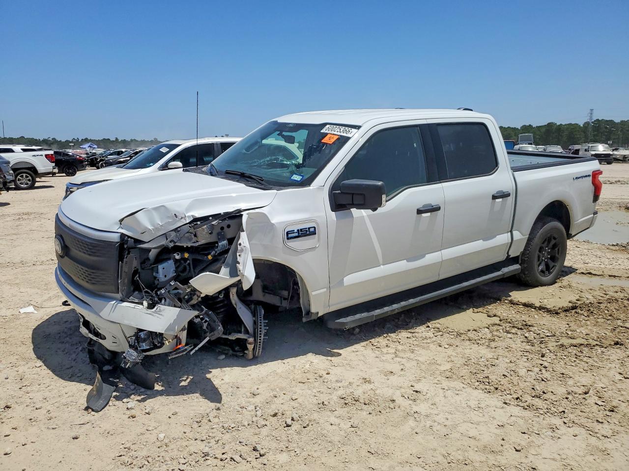 2025 FORD F150 LIGHTNING XLT