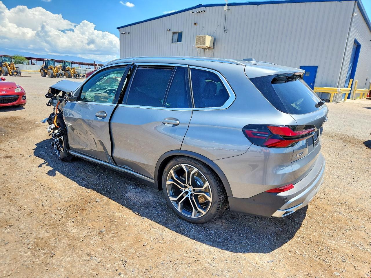 2026 BMW X5 XDRIVE50E — снимка 2
