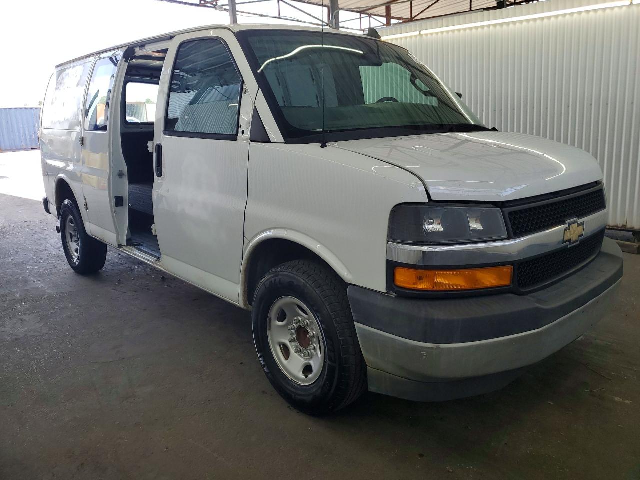 2020 CHEVROLET EXPRESS 2500 — снимка 4