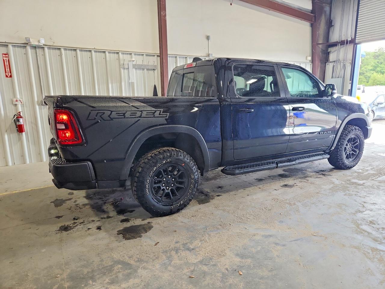 2026 RAM 1500 REBEL — снимка 3