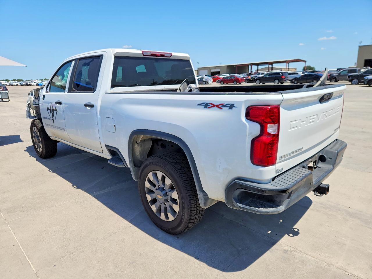 2024 CHEVROLET SILVERADO K2500 CUSTOM — снимка 2