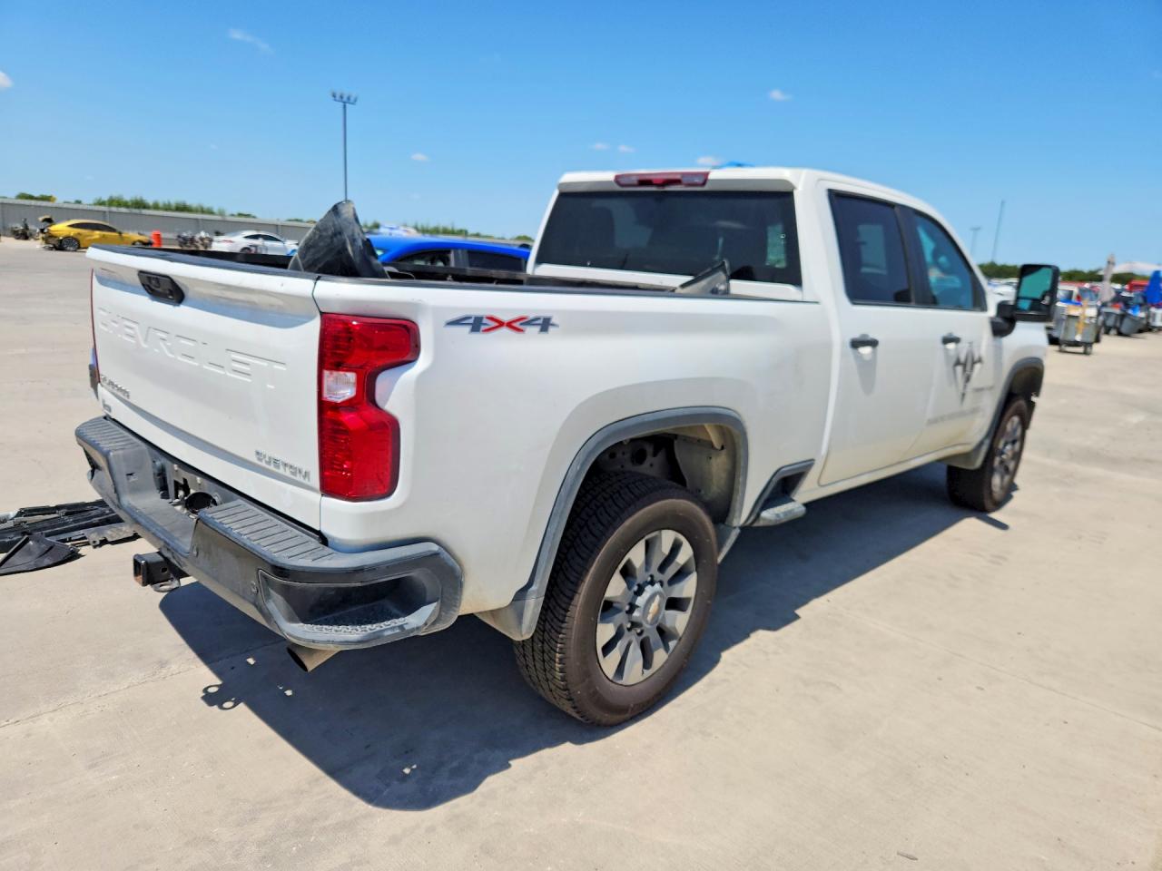 2024 CHEVROLET SILVERADO K2500 CUSTOM — снимка 3