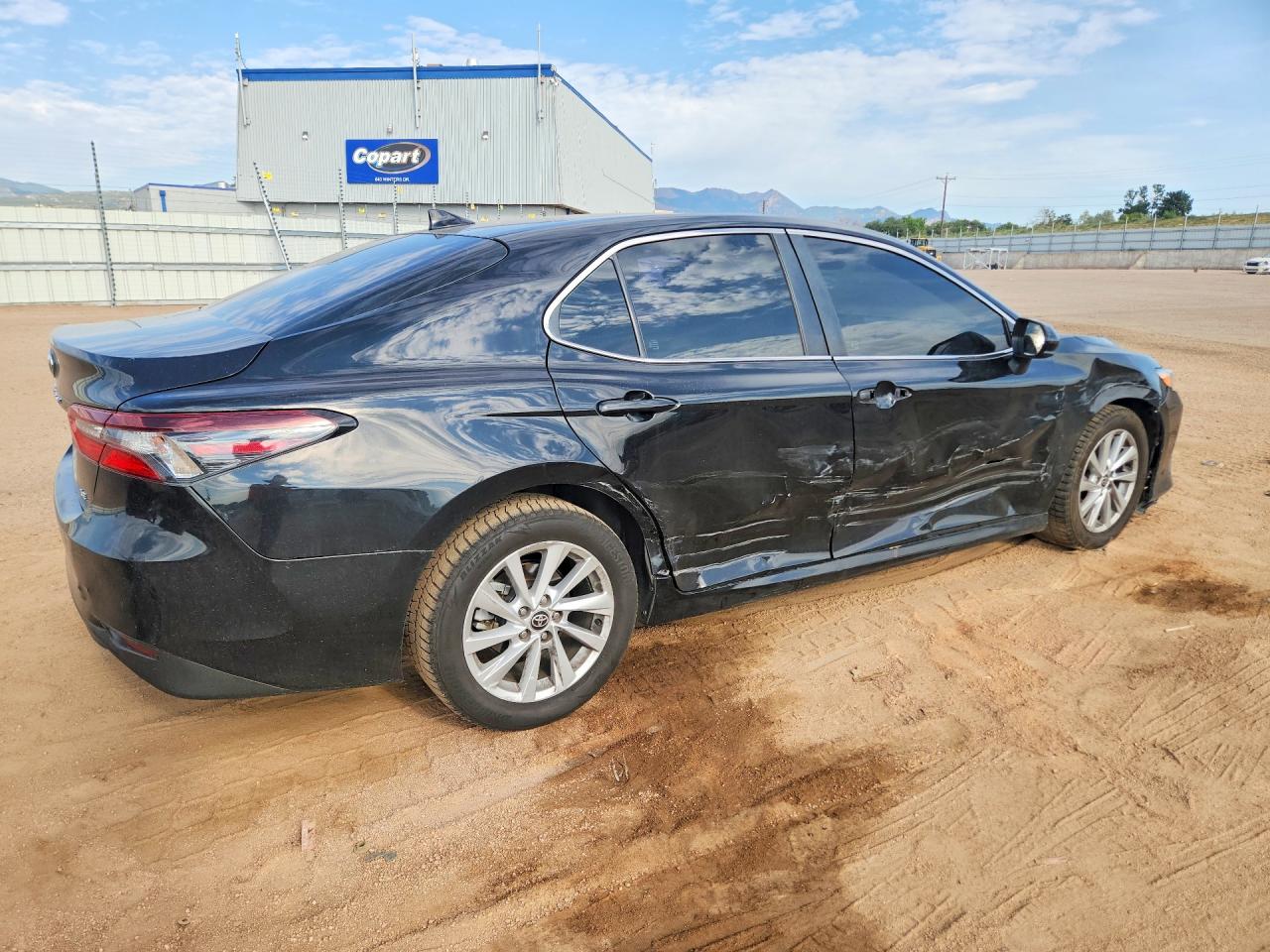 2021 TOYOTA CAMRY LE — снимка 3