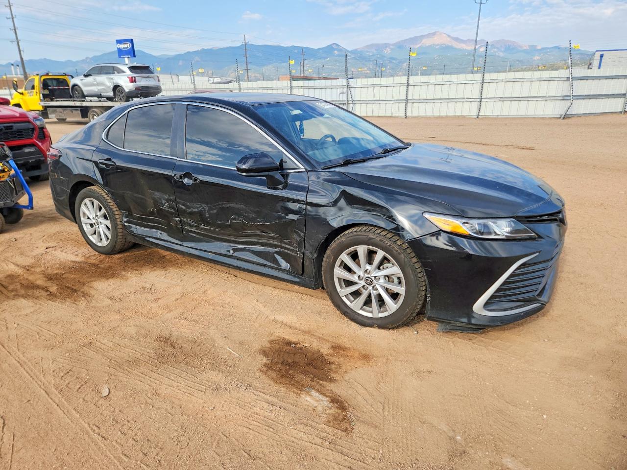 2021 TOYOTA CAMRY LE — снимка 4