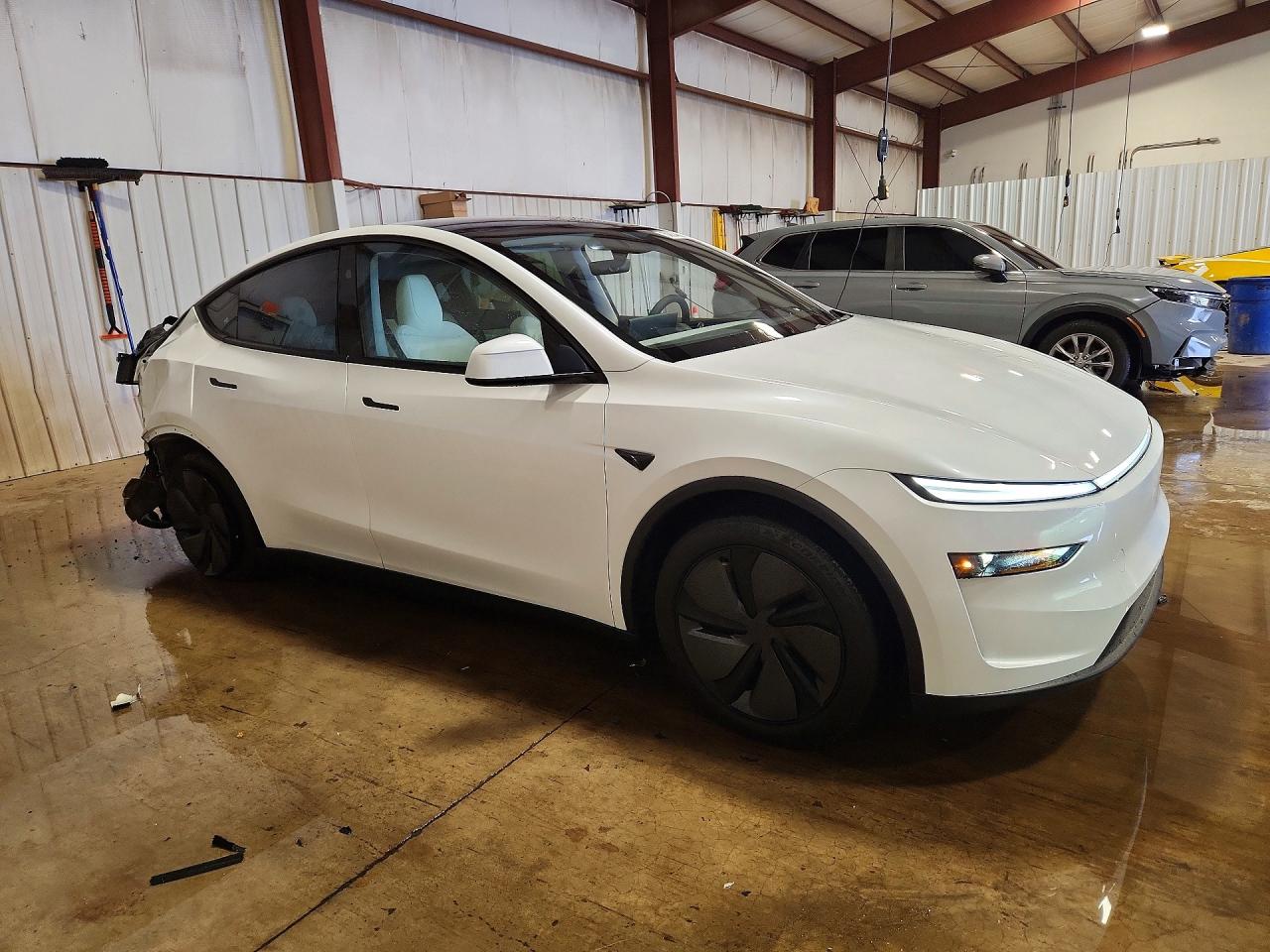 2026 TESLA MODEL Y — снимка 4