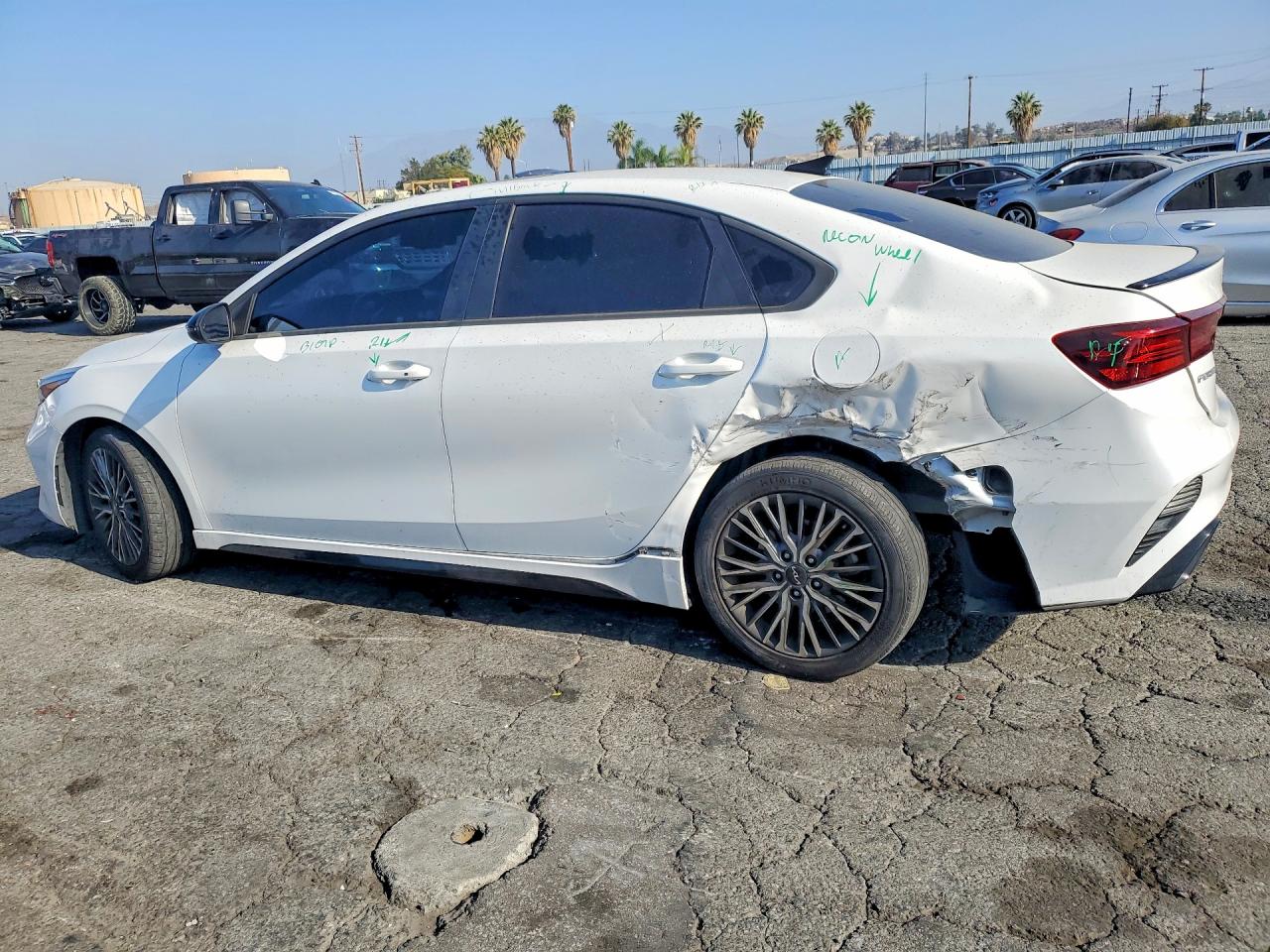 2022 KIA FORTE GT LINE — снимка 2