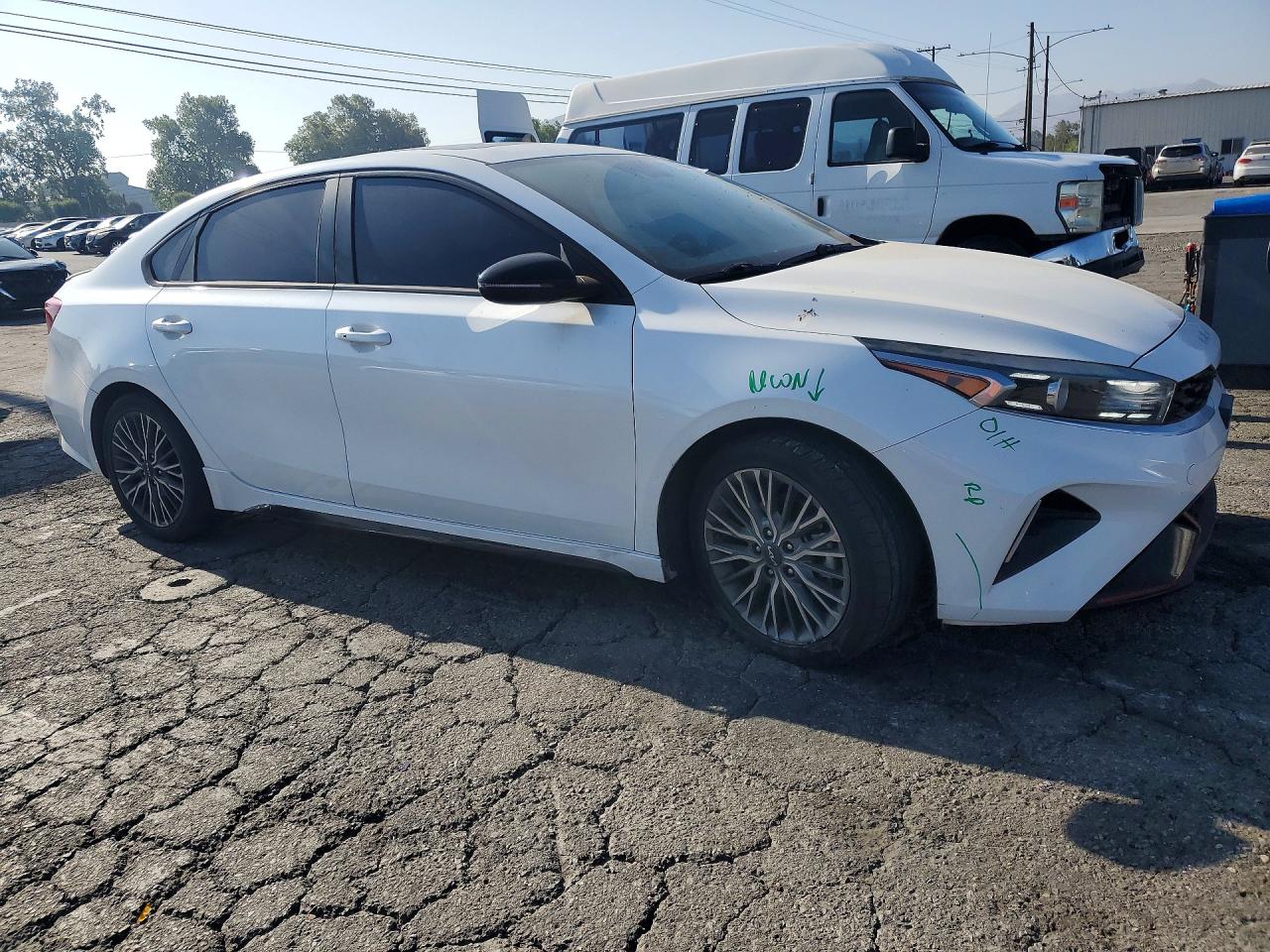 2022 KIA FORTE GT LINE — снимка 4