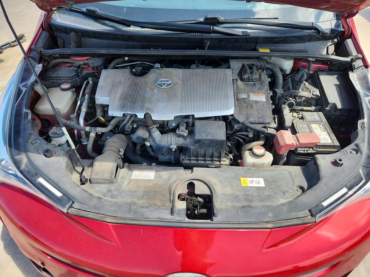 2016 TOYOTA PRIUS FOUR — снимка 2