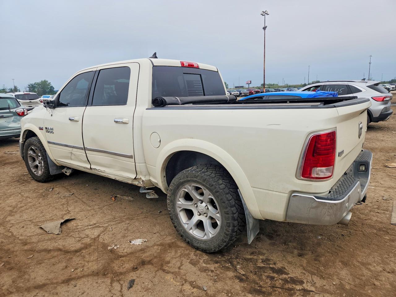 2017 RAM 1500 LARAMIE — снимка 2
